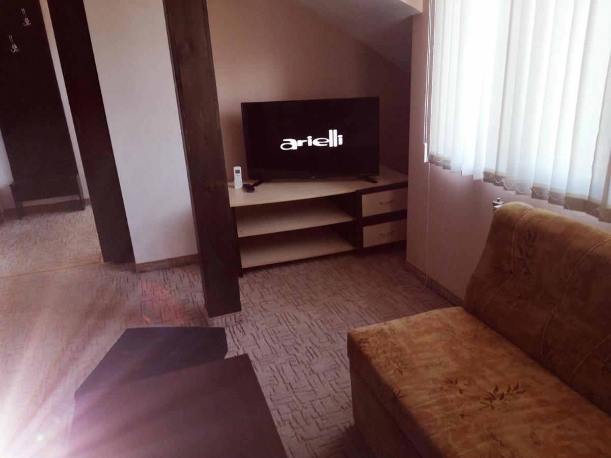 בנסקו Hotel Riskyoff מראה חיצוני תמונה